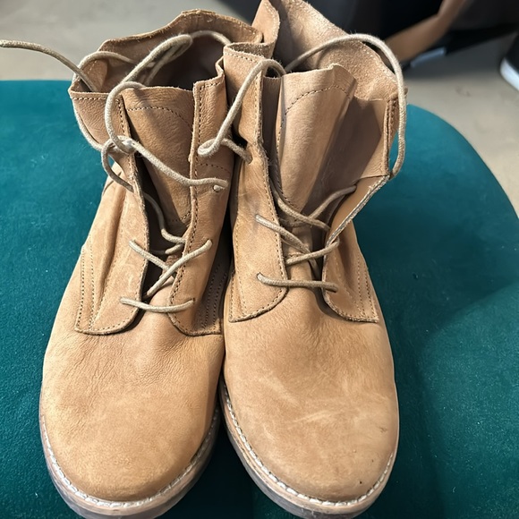 Suede upper booties - Picture 3 of 6